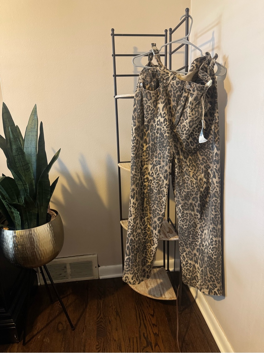 Leopard Print Wide-Leg Pants in Brown
